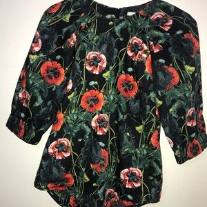 Super cute floral H&M top